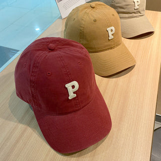 solid color retro lowercase P-shaped baseball cap