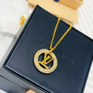 L letter round diamond necklace