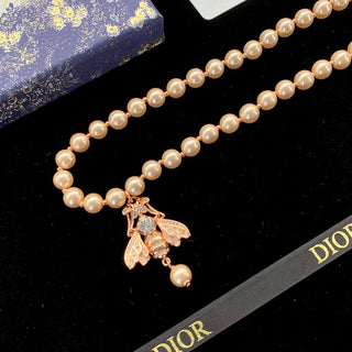 Fashion CD pearl bee pendant necklace