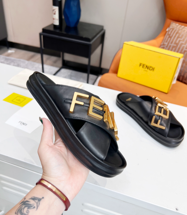 FD REFLECTIONS SLIPPERS