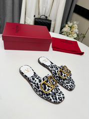 Val New arrival women slippers 01