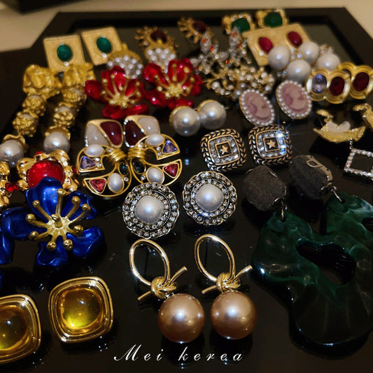 Three-color elegant crystal earrings