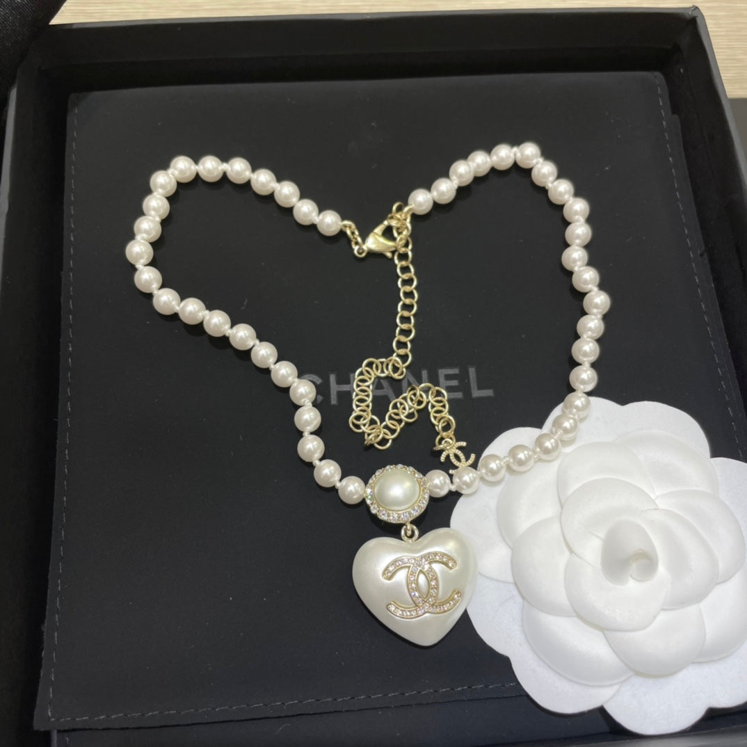 Fashion Double C Pearl Heart Necklace