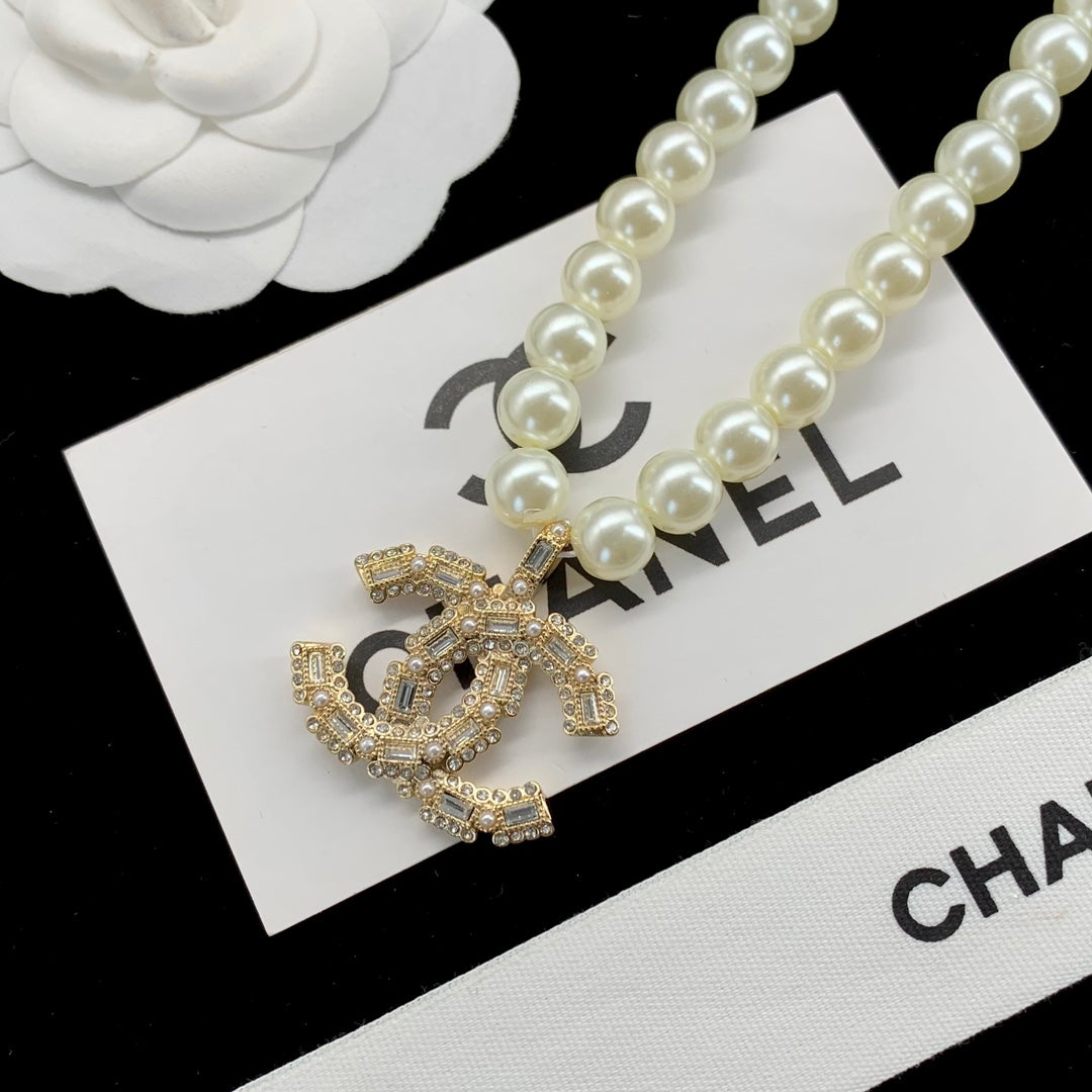Double C pearl rhinestone non-standard pendant necklace
