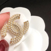 Fashion CC pearl earrings